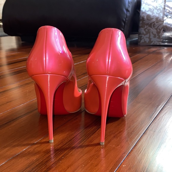 Louboutin ‘Hot Chick’ 100 Fluorescent Metal Pumps - Picture 6 of 14